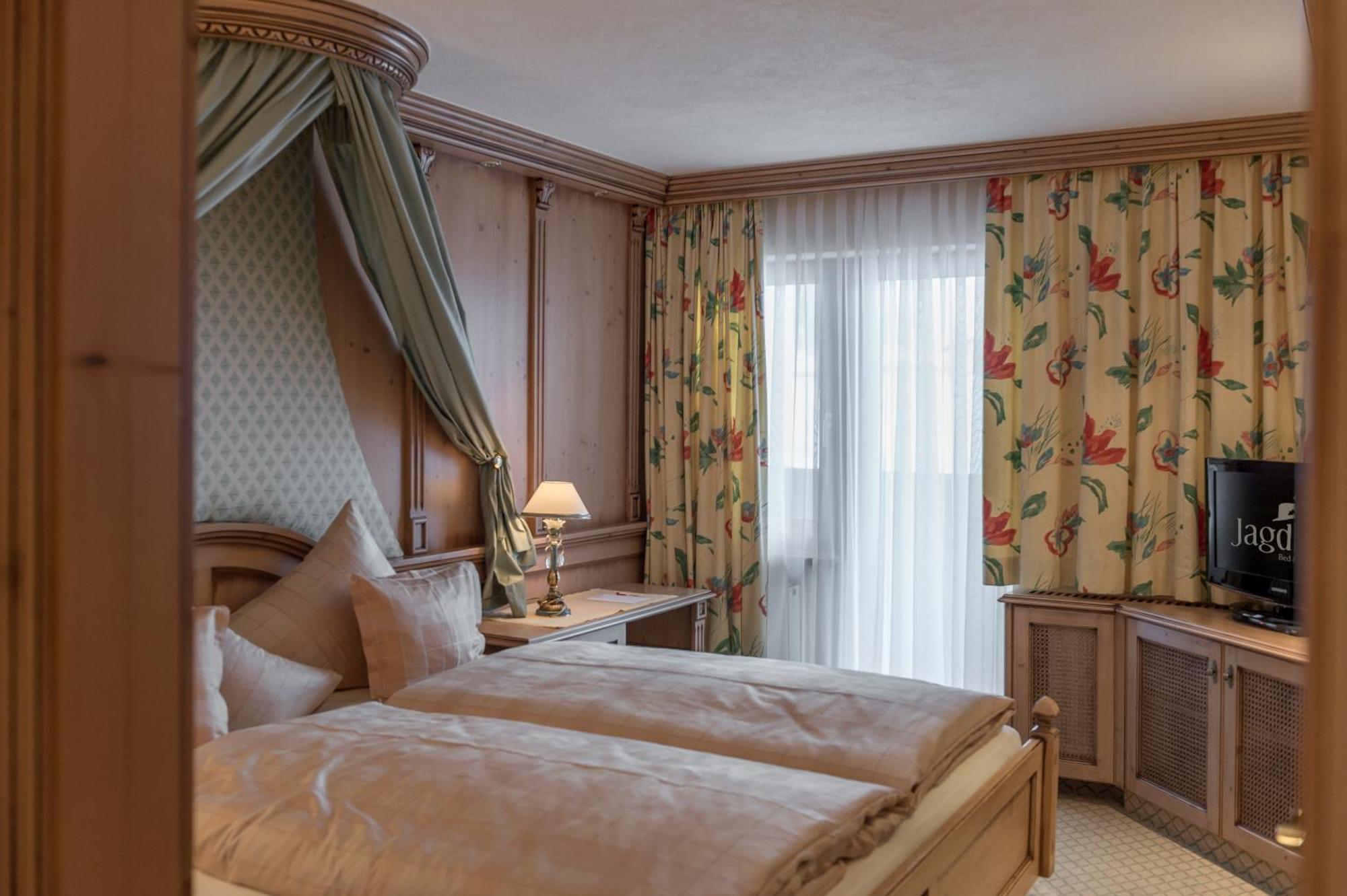 Hotel Jagdhof Bed & Breakfast Obergurgl Rom bilde